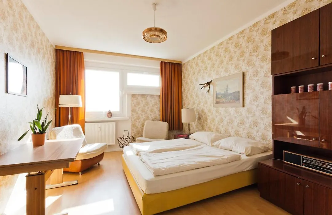 Ostel - Das Ddr Hostel-1