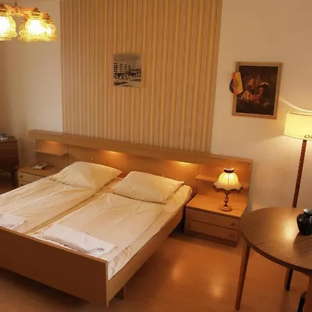 Ostel - Das Ddr Hostel-2